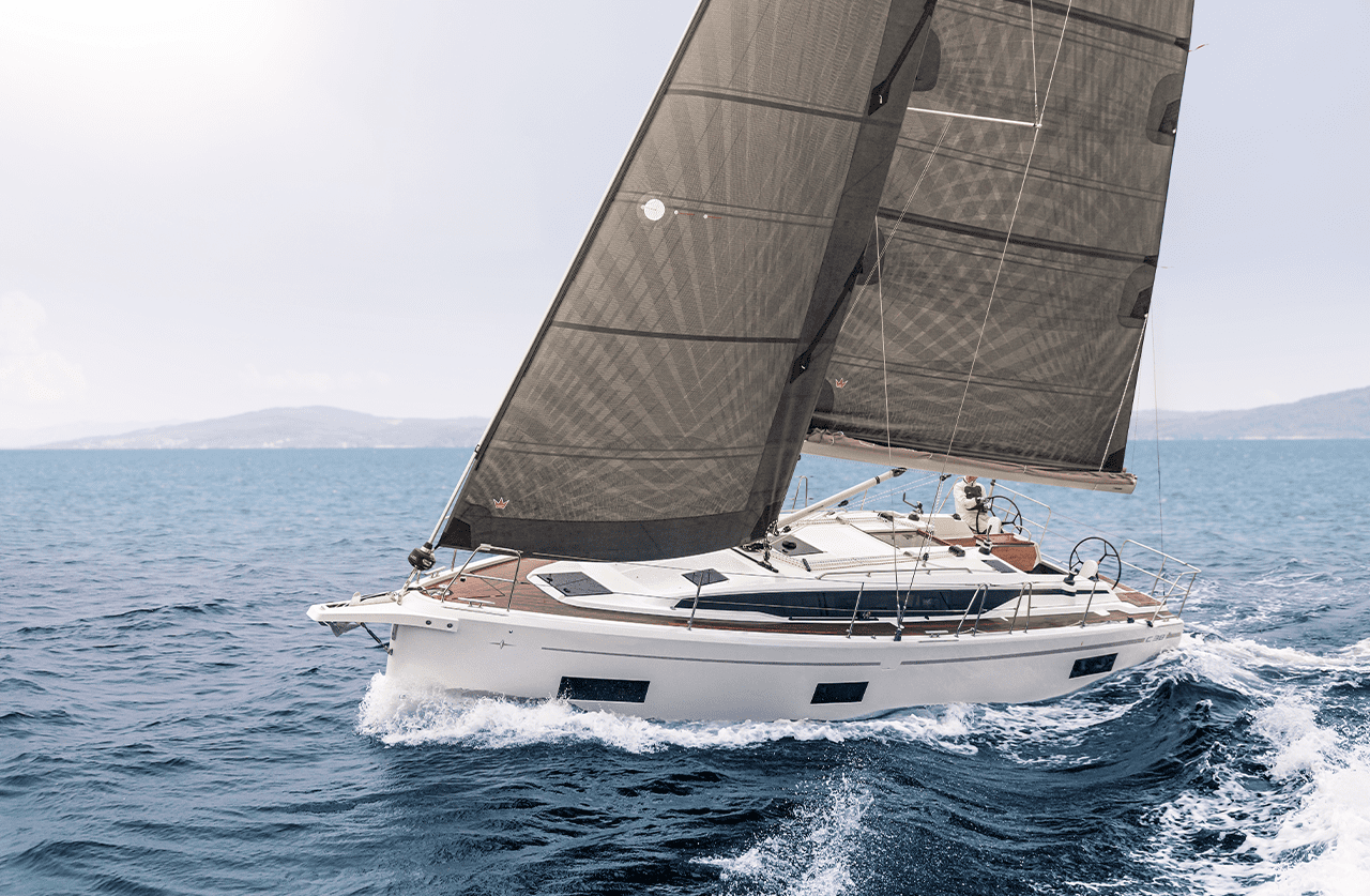 sy-bavaria-yachts-c38-crosslink-exterieur